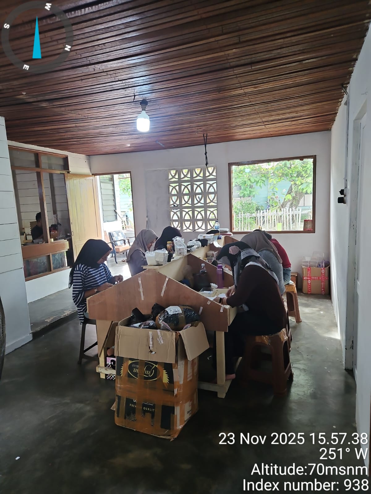 Dokumentasi Kegiatan Produksi dan Pengemasan Produk - 5