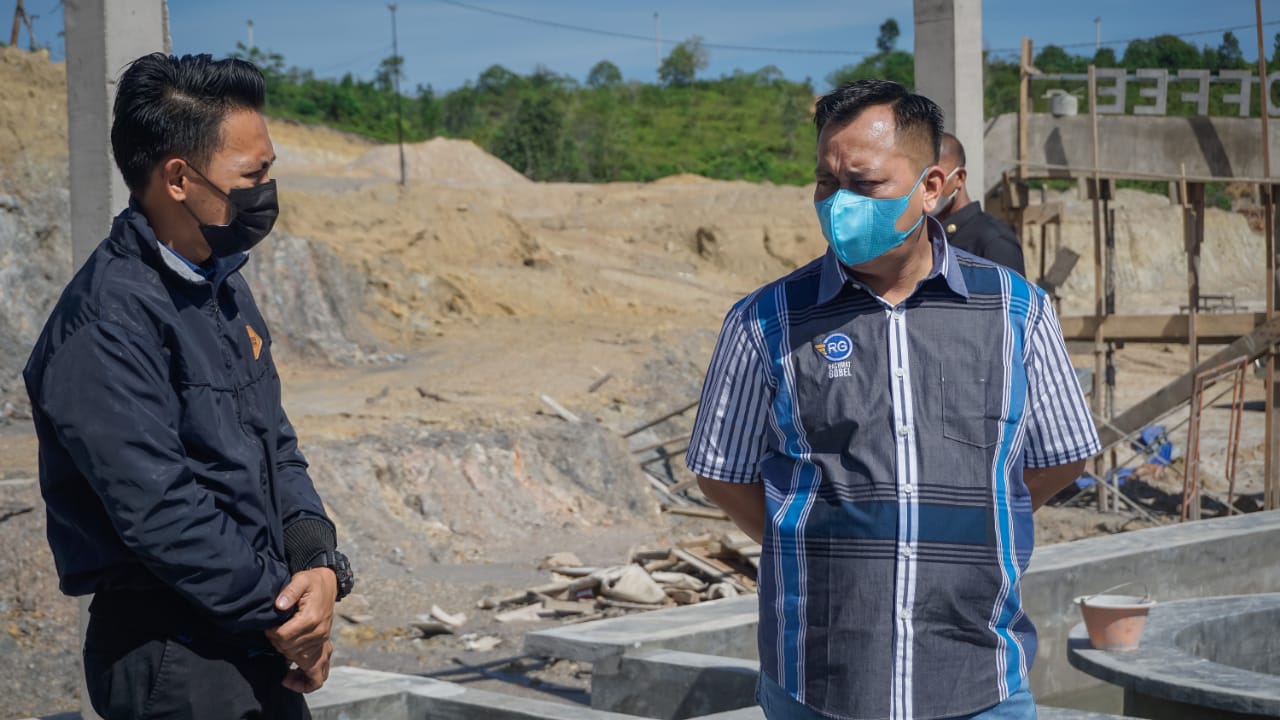 Dari Waterpark ke Pabrik Kretek: Kisah Pengusaha Muda Lingga yang Terus Membangun Kampung Halaman